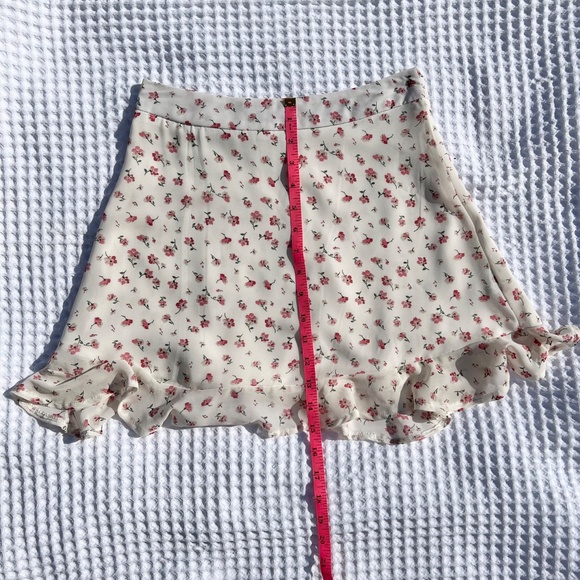 Cream Skirt with Coral and Mauve Flowers - Picture 9 of 9